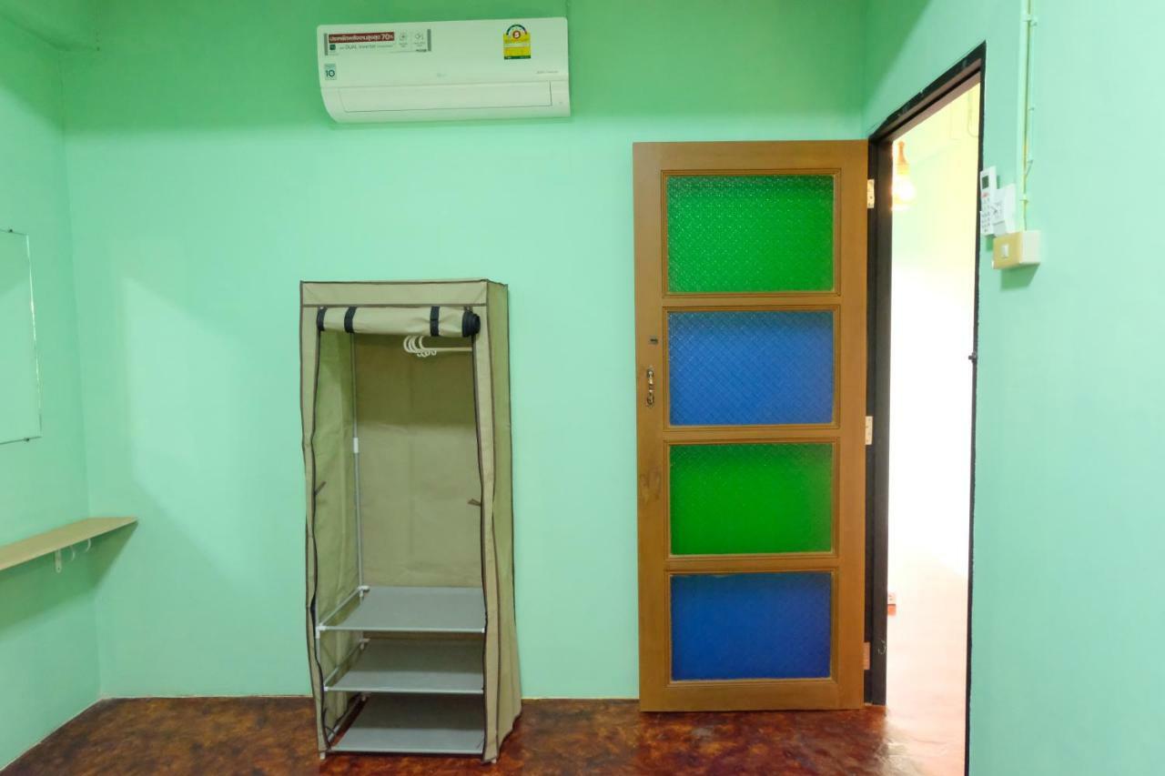 Charming House Hostel Phra Nakhon Si Ayutthaya Exterior photo
